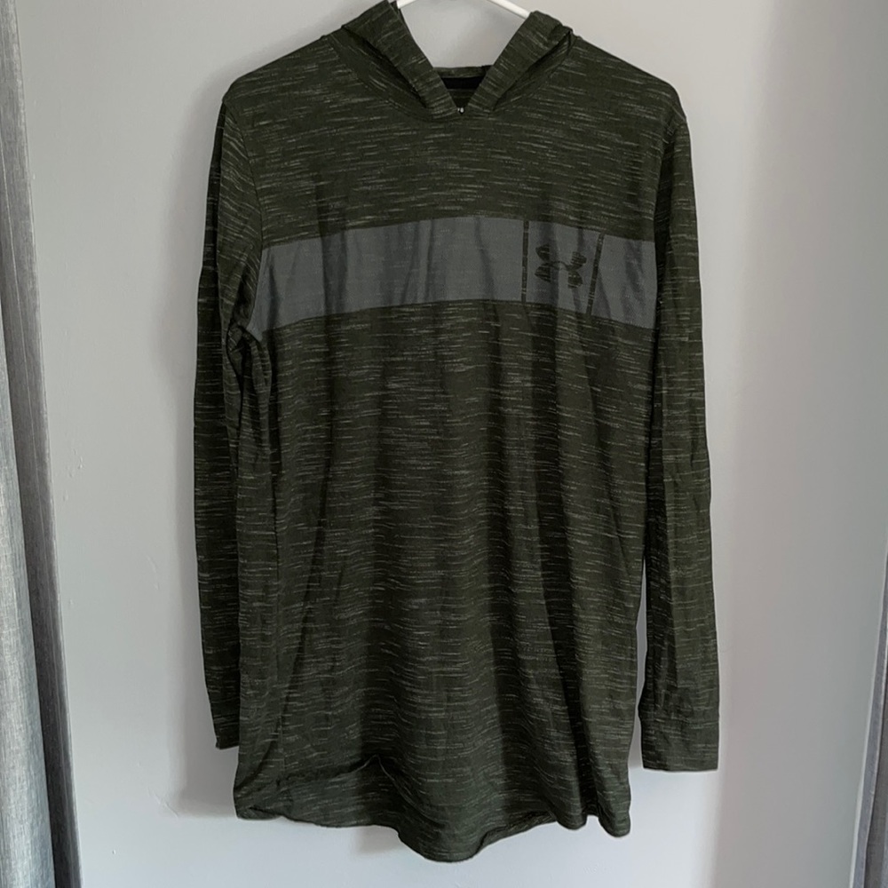 under armour hooded shirt